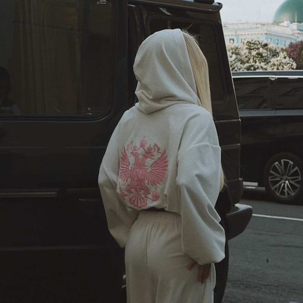 Street Trend Back Embroidered  - đánh giá và giá Winter Cloth
